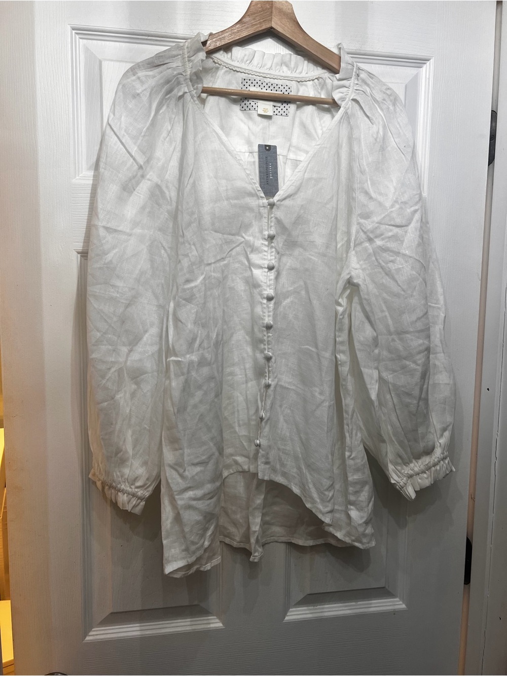 NWT Anthropologie 100% linen White Button-Front Peasant Top